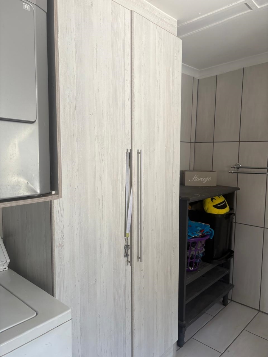 To Let 3 Bedroom Property for Rent in Campher Park Eastern Cape